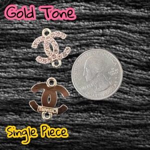 Single Piece Lavender Connector Logo Mini CC Gold Tone Zipper Pull Charm